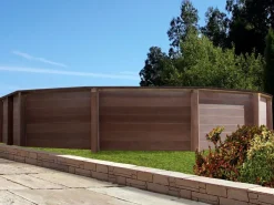 Piscine béton aspect bois en kit décagonale allongée 