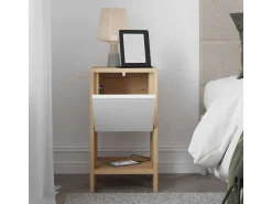 Table de chevet en bois