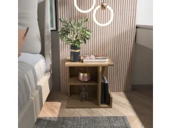 Table de chevet en bois