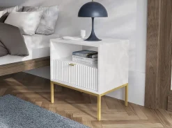 Table de chevet en bois