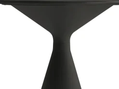Table et chaises hautes de bistrot empilables 