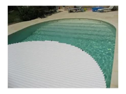 Volet roulant hors sol "Mouv & Roll " pour piscine Cordoue