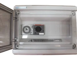 Coffret électrique de filtration "Panorama" - 1 pompe - 1 projecteur 300 VA - 1 pompe pour surpresseur - 15 x 28 x 39 cm